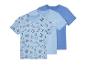 Drie kinder t-shirts: één met strandprint, twee effen.
