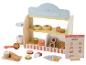 Houten kindercafé speelset met snoep, brood en speelgeld.