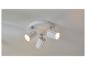 Witte plafondlamp met drie verstelbare spots.