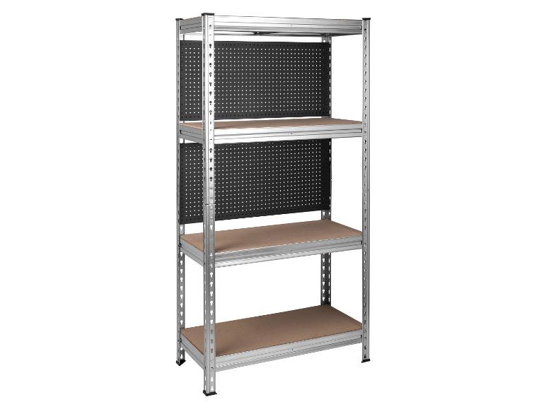 Een metalen rek met drie houten planken en een geperforeerde achterwand.