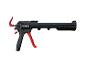 Zwart en rood kitpistool met een merklogo.