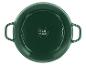 Groene braadpan met handvatten, geschikt voor diverse kookplaten en vaatwasserbestendig.