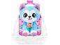 Pluche blauw-witte hond met grote glinsterende ogen in een speelgoed reismand.