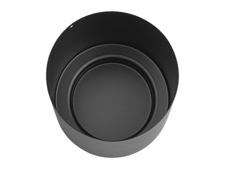 Ronde zwarte metalen bloempot met een eenvoudig, modern design.
