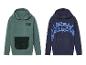 Twee hoodies: een groene met NYC-print en een blauwe met Urban Collective-print.