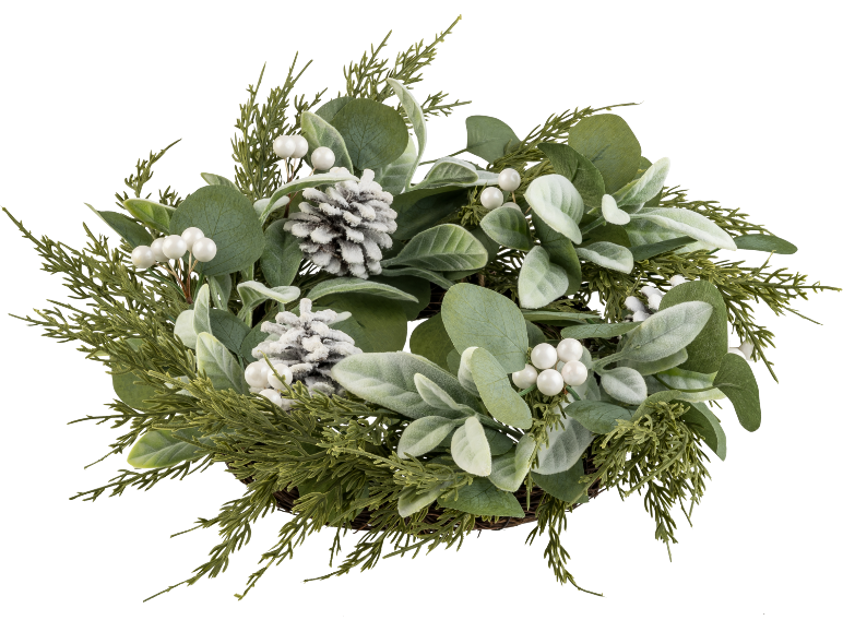 Winterkrans met berijpte dennenappels, witte bessen en groen blad op een zwarte achtergrond.