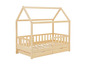 Een houten kinderbed met een huisvormig frame en twee laden.