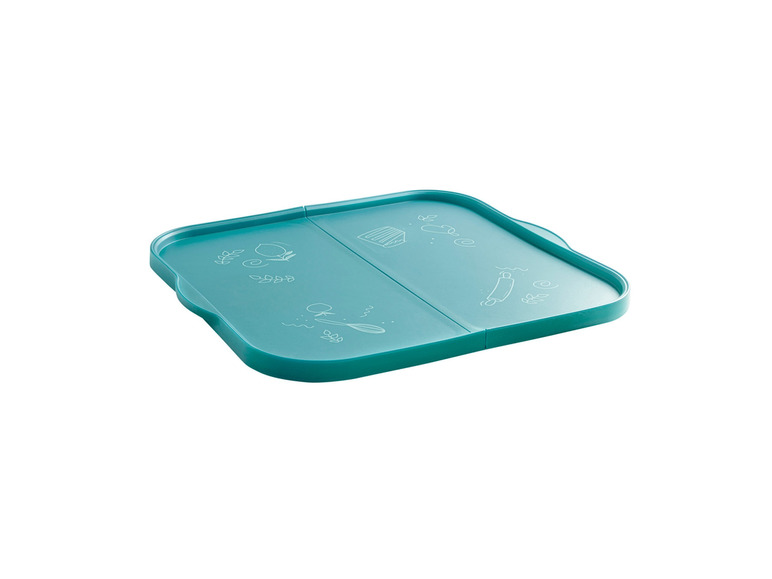 Een lichtblauwe, opvouwbare bakplaat met verschillende afbeeldingen van bakgereedschap.