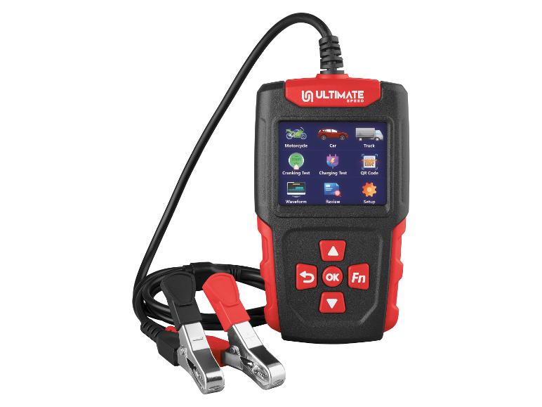 Accutester met een scherm dat testopties toont voor motorfietsen, auto's en vrachtwagens.