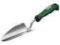 Een groene tuinschep met een metalen blad van Parkside.