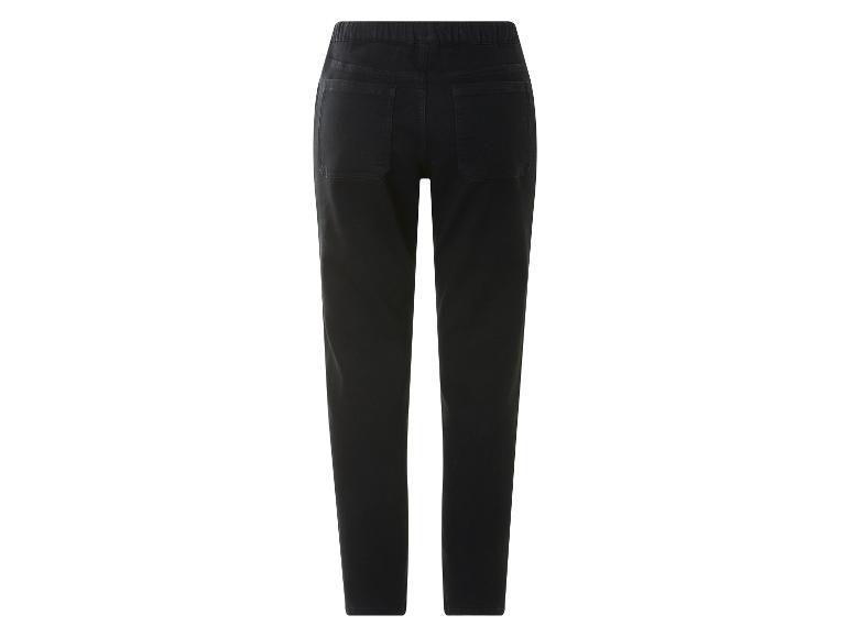 Zwarte jeans, rechte pasvorm.