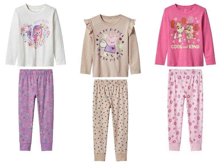Drie sets kinderpyjama's: My Little Pony, Peppa Pig en Paw Patrol ontwerpen.