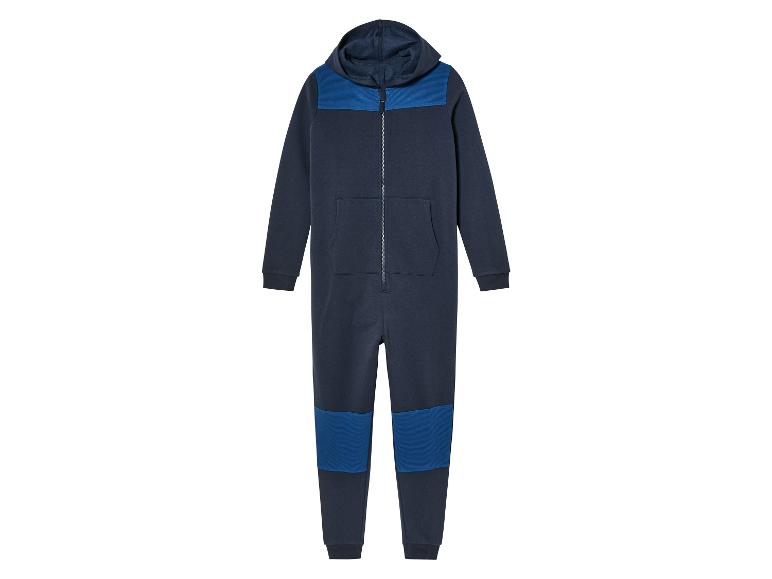 Een donkerblauwe jumpsuit met capuchon en blauwe accenten.