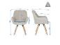 Beige stoel met houten poten en afmetingen: 84x56x62 cm, max. 110 kg.