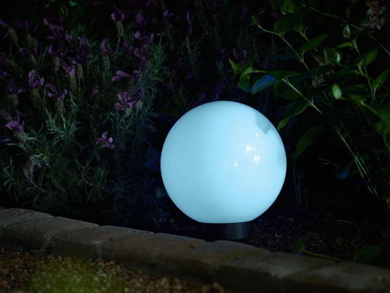 Ga naar volledige schermweergave: LIVARNO home LED solar-lichtbol - afbeelding 15