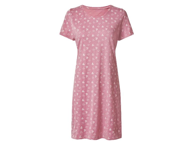 Roze nachthemd met wit hartjespatroon