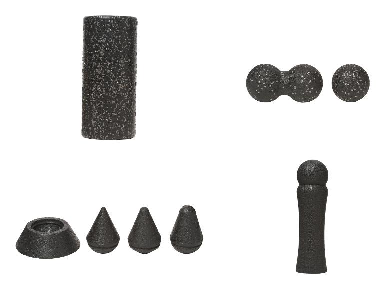 Een foamroller, massageballen en andere hulpmiddelen voor zelfmassage.