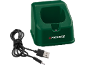 Groen oplaadstation met een zwarte USB-kabel