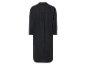 Lange, zwarte shirtjurk met driekwart mouwen.