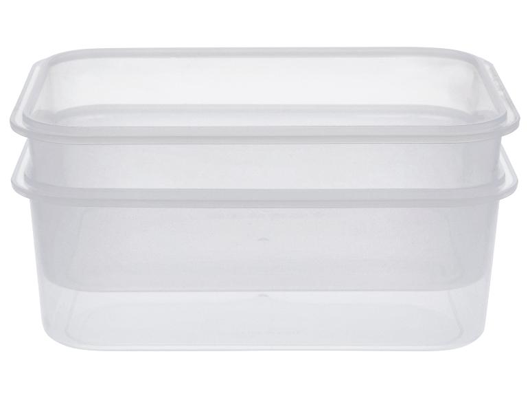 Twee gestapelde, transparante plastic containers met afgeronde randen