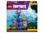 LEGO Fortnite 77071 Supply Llama set, met een grote paarse lama en accessoires, tegen een waterlandschap.