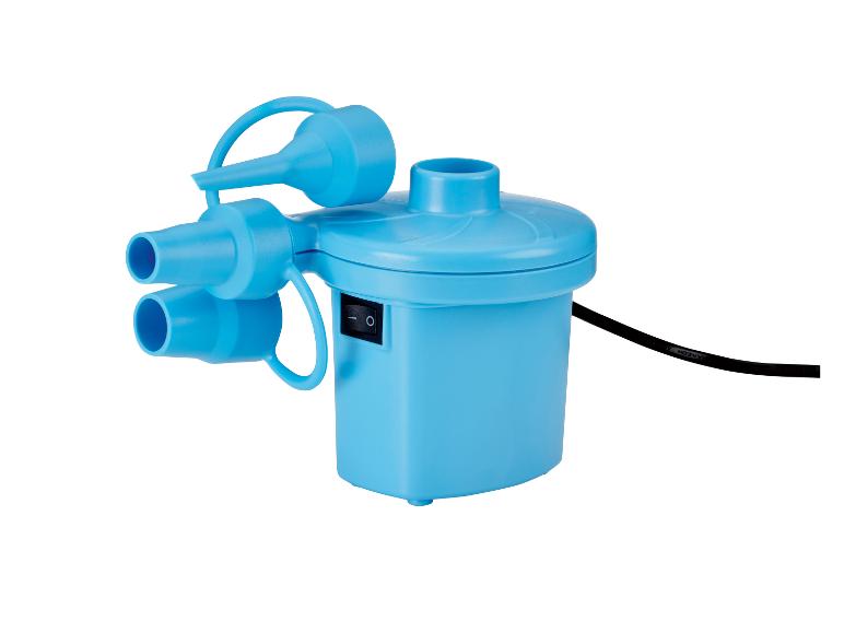 Blauwe elektrische luchtpomp met meerdere opzetstukken.