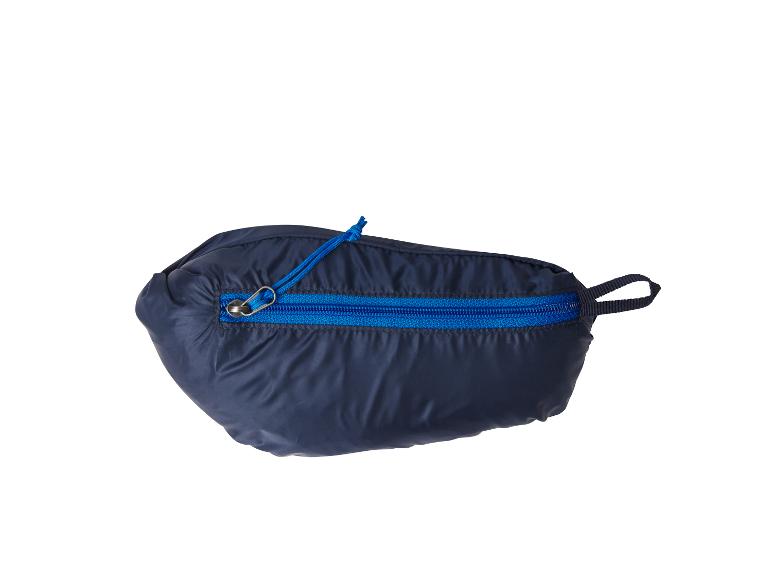 Donkerblauwe opbergzak met ritssluiting.