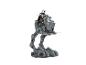 Mandalorian en Grogu figuur op een AT-ST walker