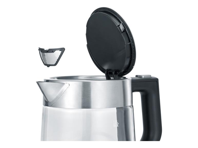 Glazen waterkoker met open deksel en uitneembaar filter.