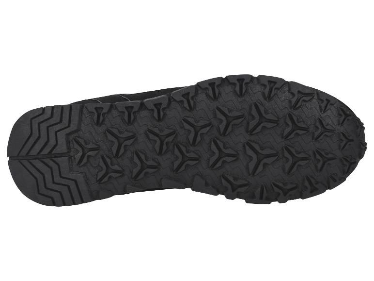 Zwarte sportschoenzool met profielpatroon