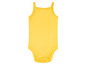 Een gele romper met een kanten randje.