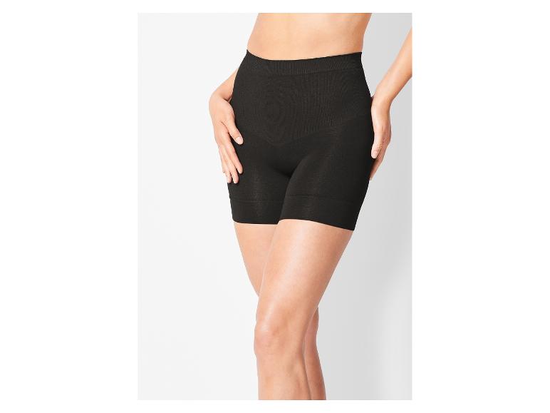 Zwarte, vormende dames shorty.