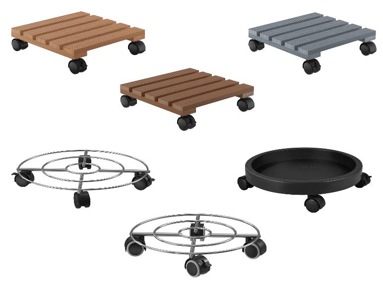 Vier verschillende plantenwagens met wielen.