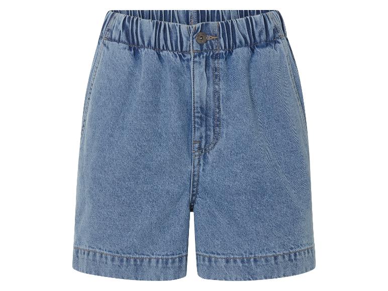 Lichtblauwe denim shorts met elastische tailleband.