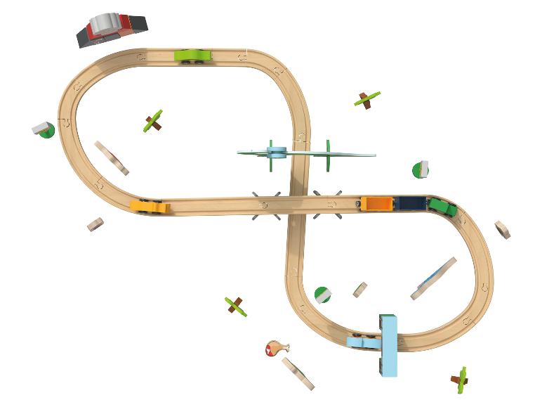 Houten treinbaan met treinen en accessoires.