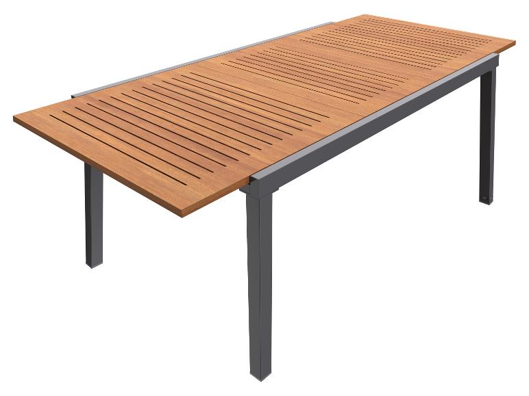 Moderne tafel van hout en metaal: houten blad met lamellen, grijze poten.