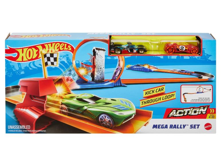 Hot Wheels Mega Rally™ set met een groene auto die door een lus rijdt.