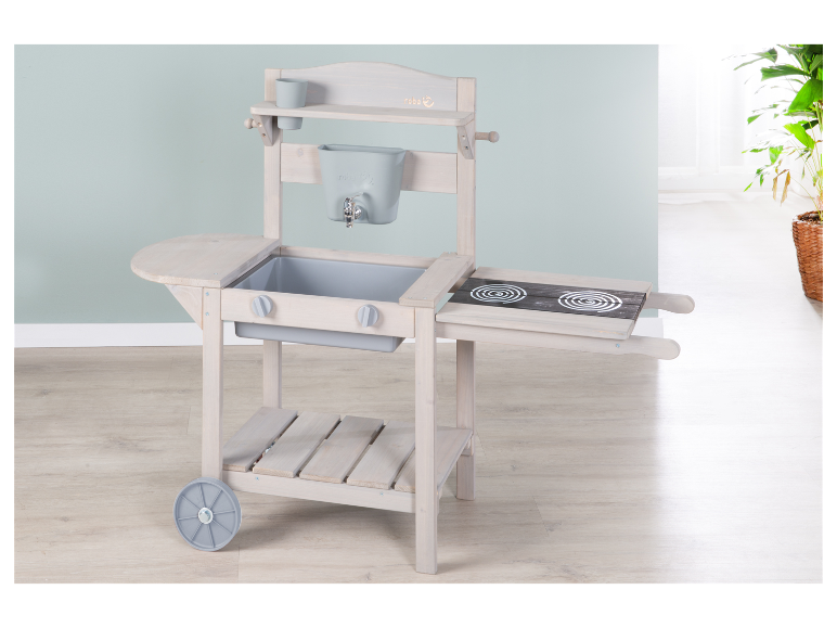 Roba houten speelkeuken met gootsteen en fornuis op wielen.