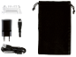 Accessoires baardtrimmer: transparante opzetkam, oplader, reinigingsborsteltje, USB-kabel en fluwelen zakje.