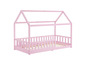 Een roze houten kinderbed met een huisvormig ontwerp.