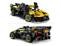 Twee zwarte en gele LEGO Bugatti raceauto's.