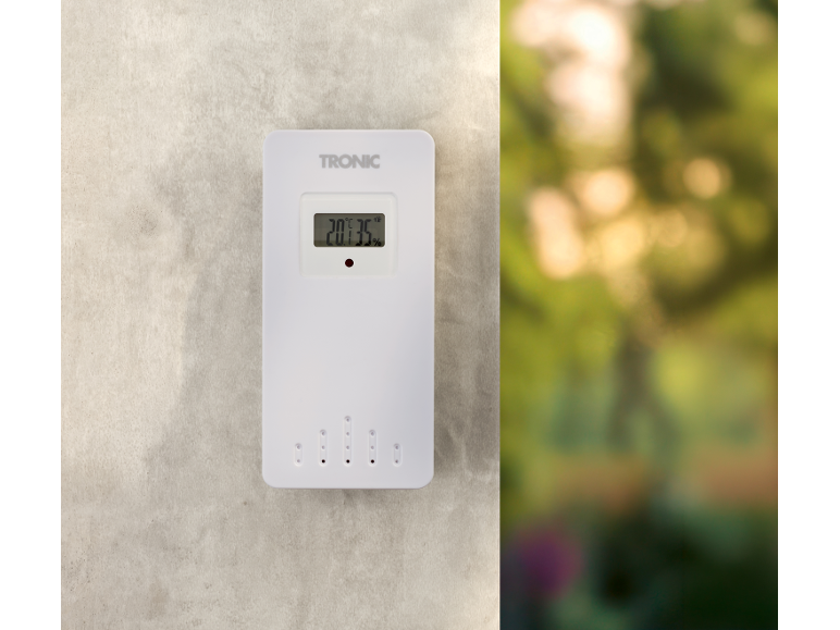 Draadloze temperatuur- en vochtigheidssensor aan de muur