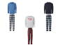 Drie herenpyjamasets, met shirts met lange mouwen en geruite broeken.