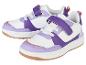 Schattige paarse en witte kindersneakers.