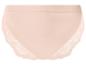 Lichtroze damesonderbroek met delicate kanten afwerking aan de zijkanten.