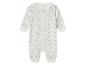 Babypakje met drukknoopjes, lichtgrijs wolkjespatroon.