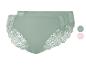 Twee paar slips in lichtgroene kleur met kant.