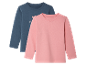 Twee langarmige shirts voor kinderen, een donkerblauwe en een roze.