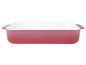 Een roze rechthoekige ovenschaal met handvatten.