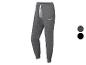 Grijze joggingbroek met witte trekkoorden en een klein logo.